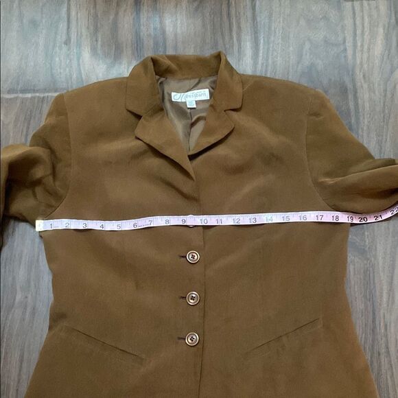 Vintage Dressbarn Brown Caramel Blazer and Skirt Suit 100% Silk - Picture 5 of 14